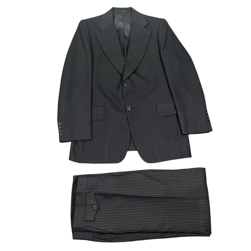 Botany 500 1970s Suit Men Navy Blue  Pinstripe Cartier Vintage 2 Piece 40R 34X31